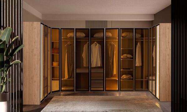 Mona Giyinme Dolabı