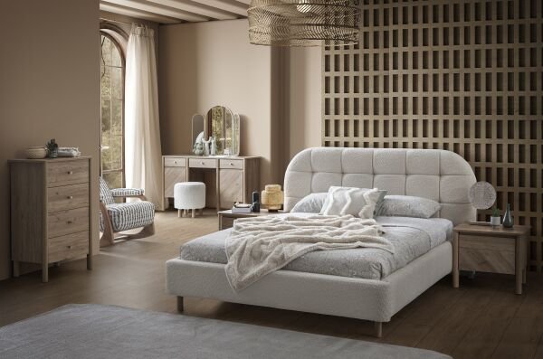 Mona Bazalı Yatak Odası