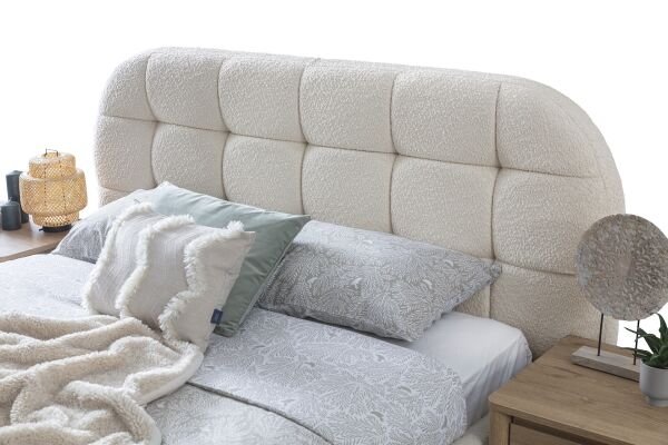 Mona Bazalı Yatak Odası