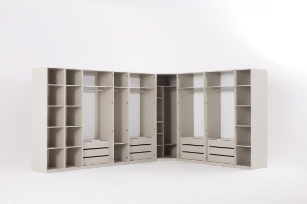 Nota Giyinme Dolabı