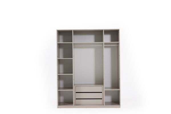 Nota Giyinme Dolabı