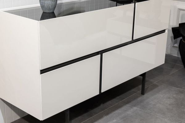 Pablo Yatak Odası Gardolap + Karyola + Şifonyer ve Ayna + 2 Komodin