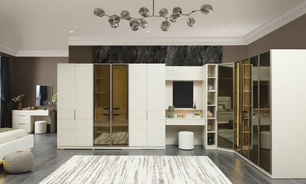 Luna Giyinme Dolabı