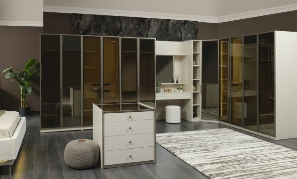 Luna Giyinme Dolabı