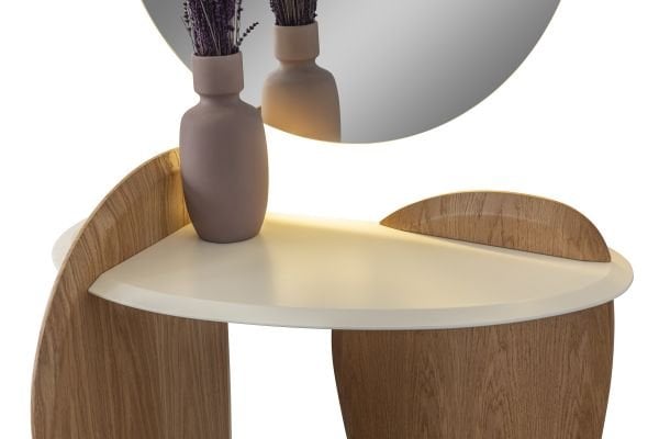 Moon Dresuar ve Ayna