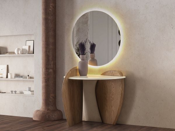 Moon Dresuar ve Ayna