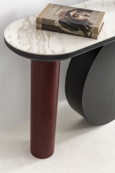 Delta Dresuar ve Ayna