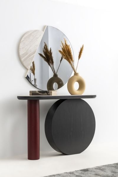 Delta Dresuar ve Ayna