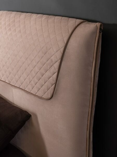 Bentley Yatak Odası