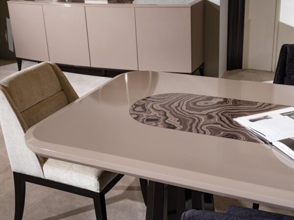 Bentley Yemek Odası