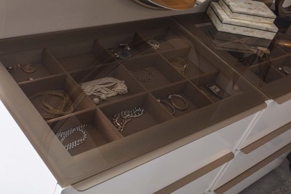 Noble Bazalı Yatak Odası