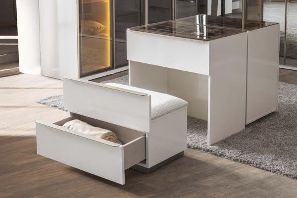 Noble Bazalı Yatak Odası