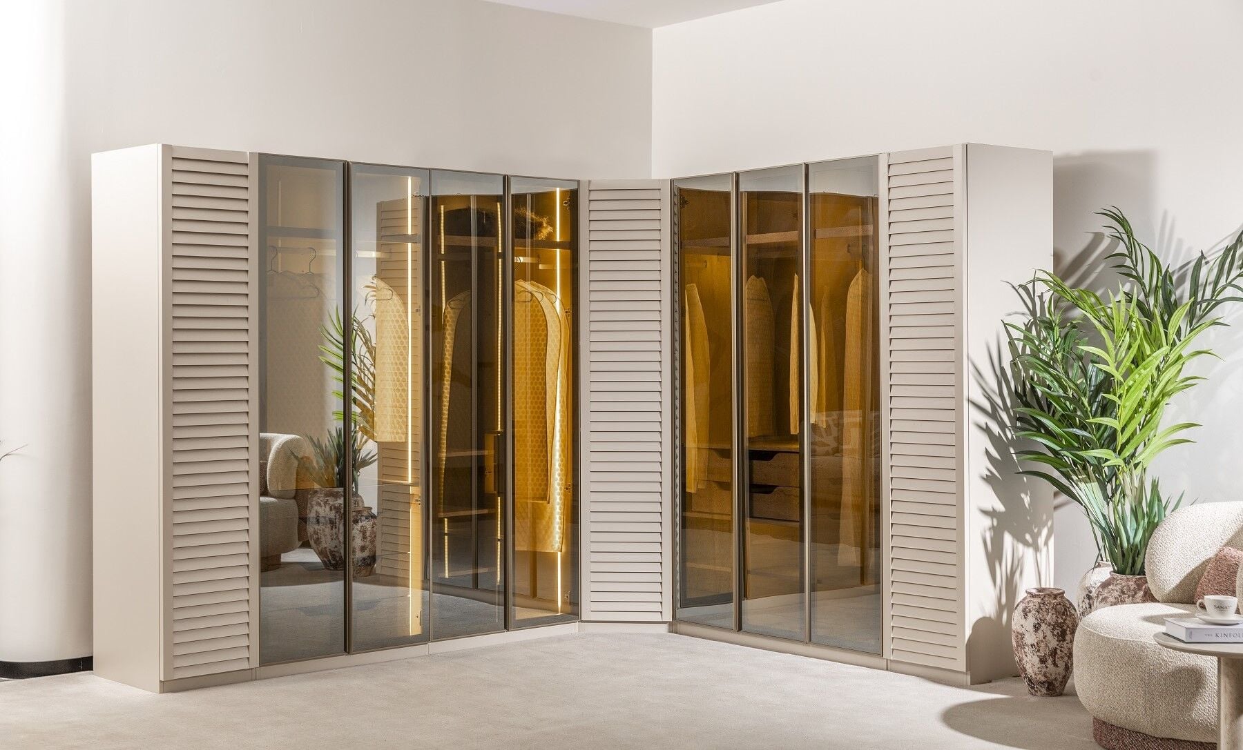 Troya Giyinme Dolabı